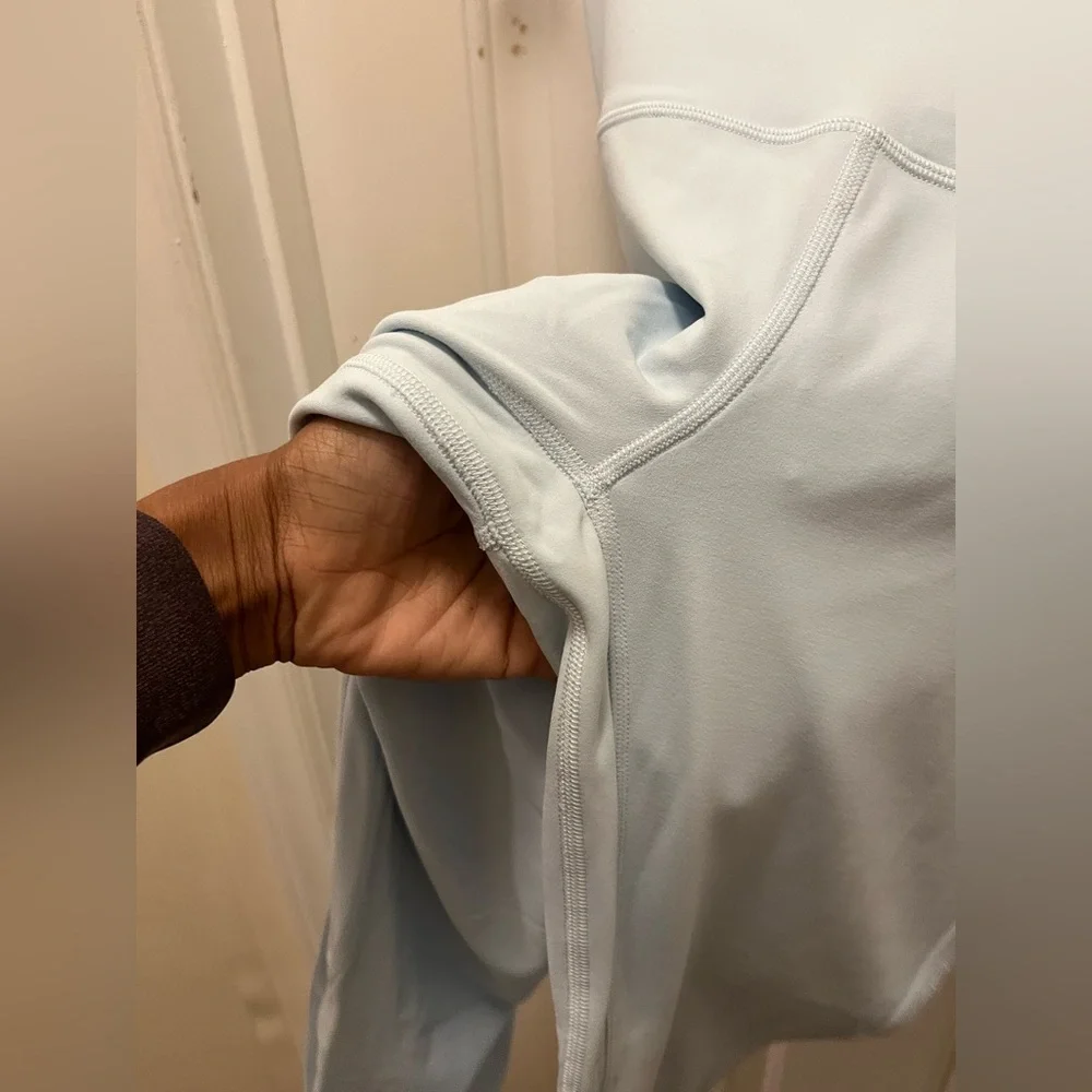 🍋 LIKE NEW Lululemon Double-Lined Align High-Rise Crop 23" - Powder Blue - Sz 6 - Picture 7 of 13